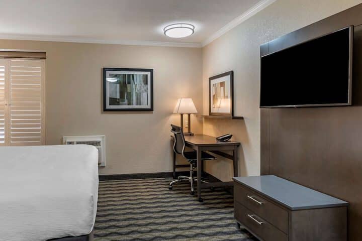 Room 7 of 41